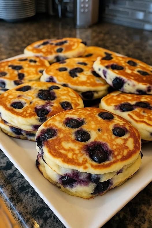 Fluffy Blueberry Pancakes